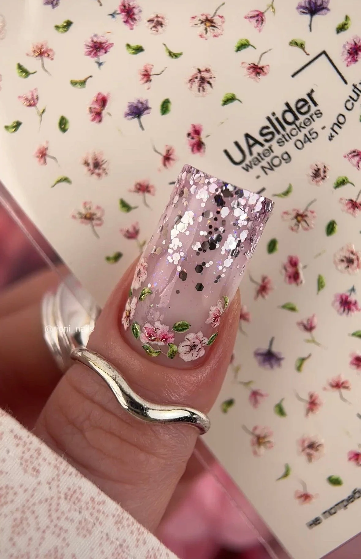 NCG-045 No-Cut Pink & Purple Floral Nail Water Decals - Image 2